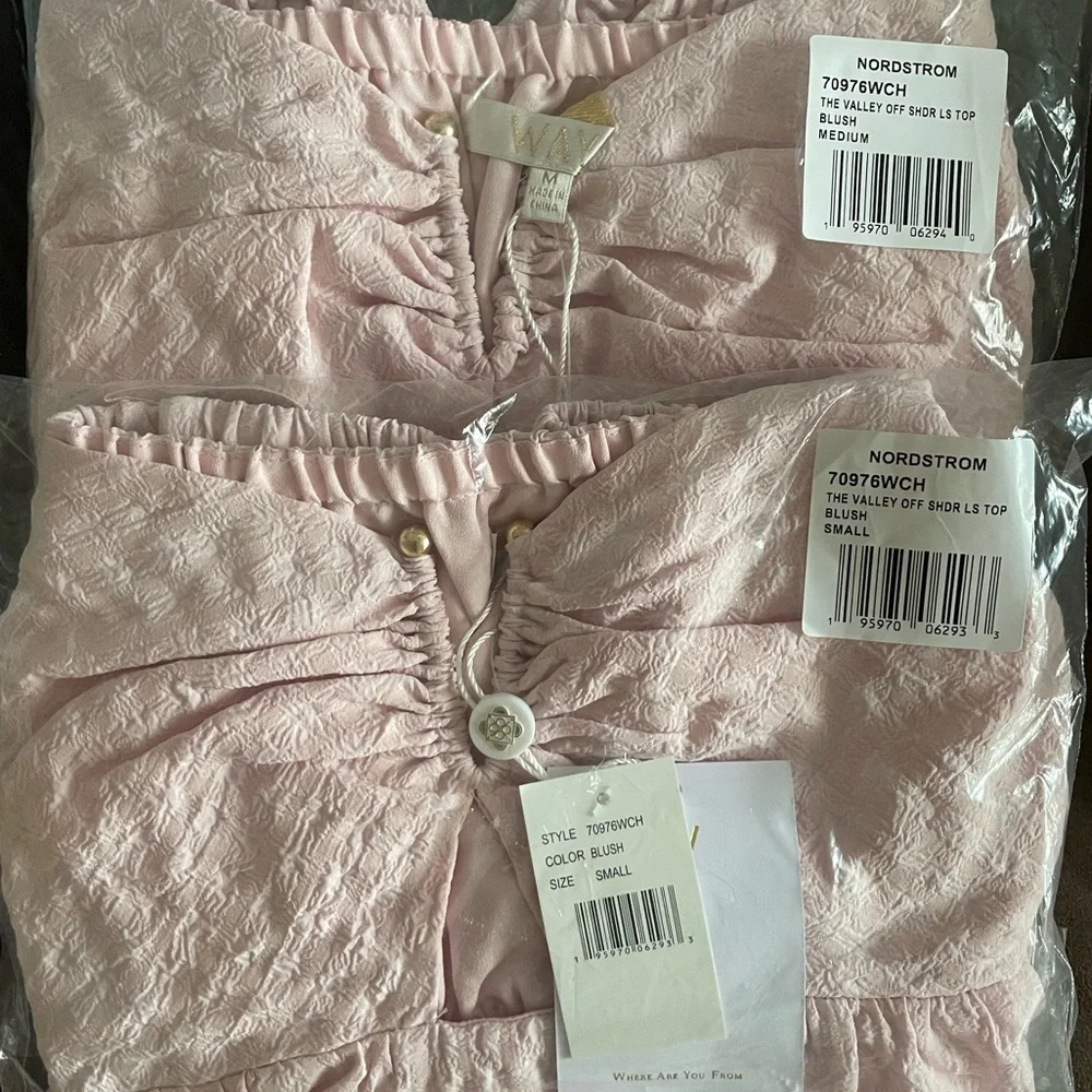 WAYF ✨ VALLEY OFF THE SHOULDER TOP NWT - Picture 4 of 6